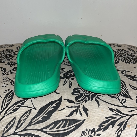 EVA Foam Slide Lite Brick Pattern Lucky Green New - Picture 9 of 14